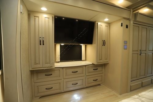 2023 Newmar Dutch Star 4326