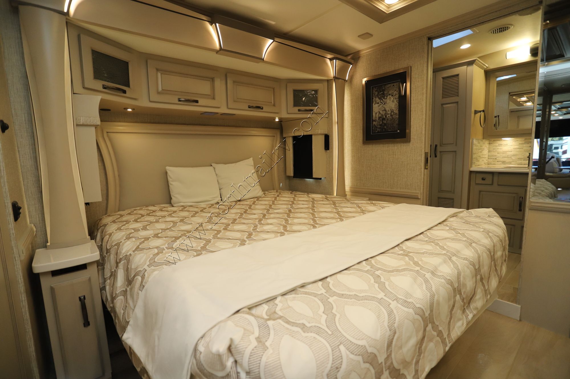 Used 2023 Newmar Dutch Star 4326 Class A  For Sale