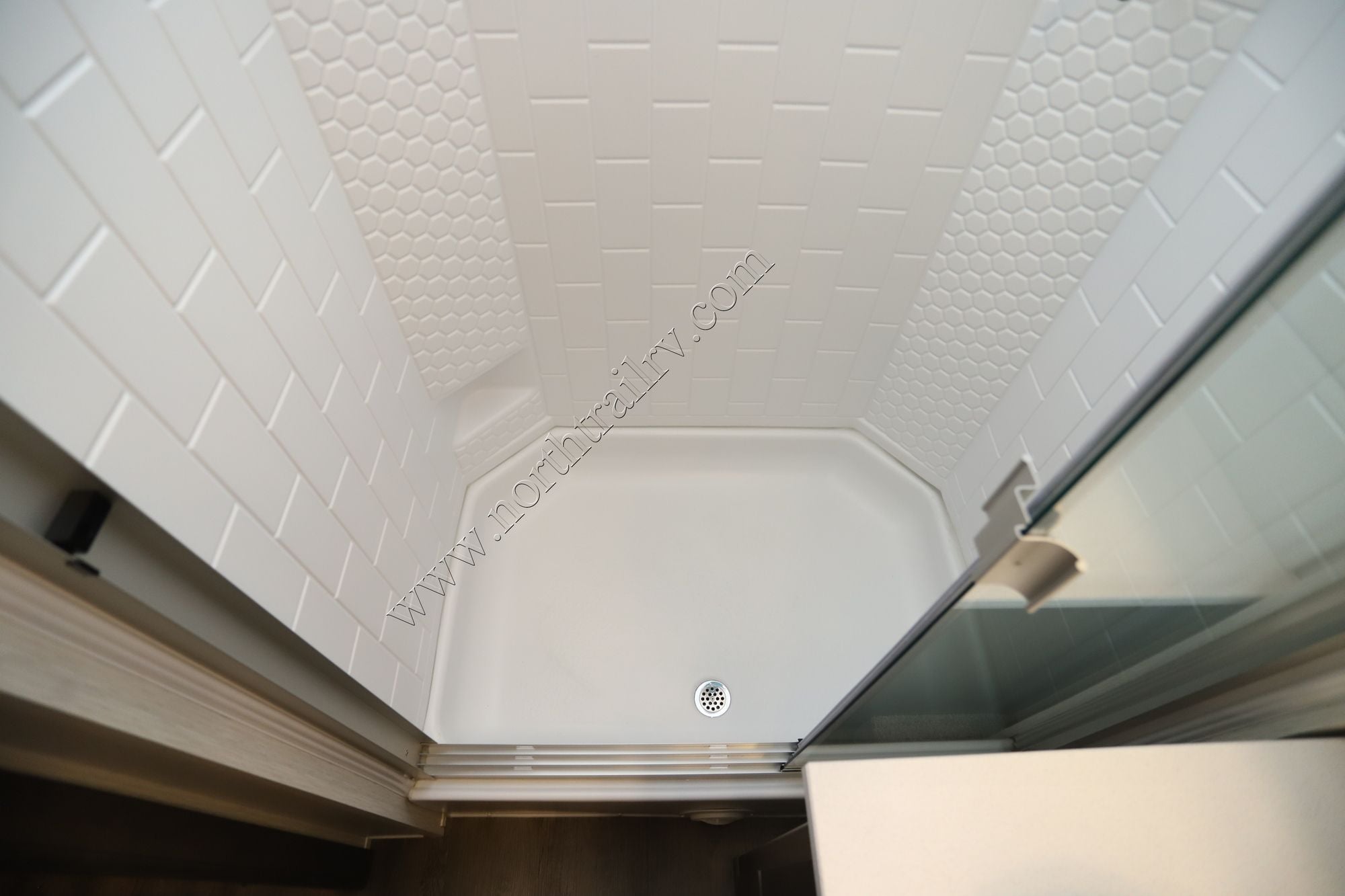 Used 2025 Newmar Bay Star 3016 Class A  For Sale