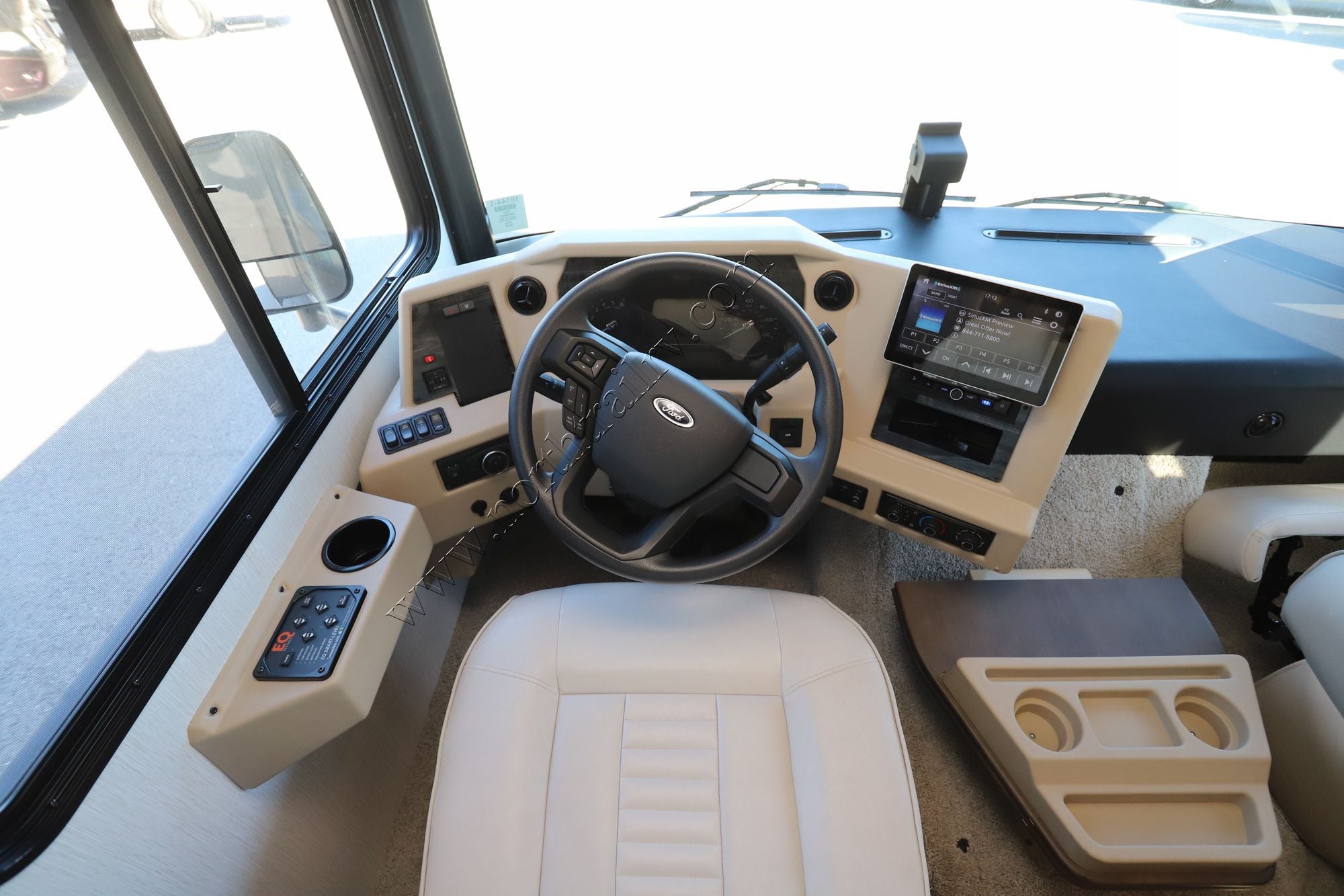 Used 2025 Newmar Bay Star 3016 Class A  For Sale