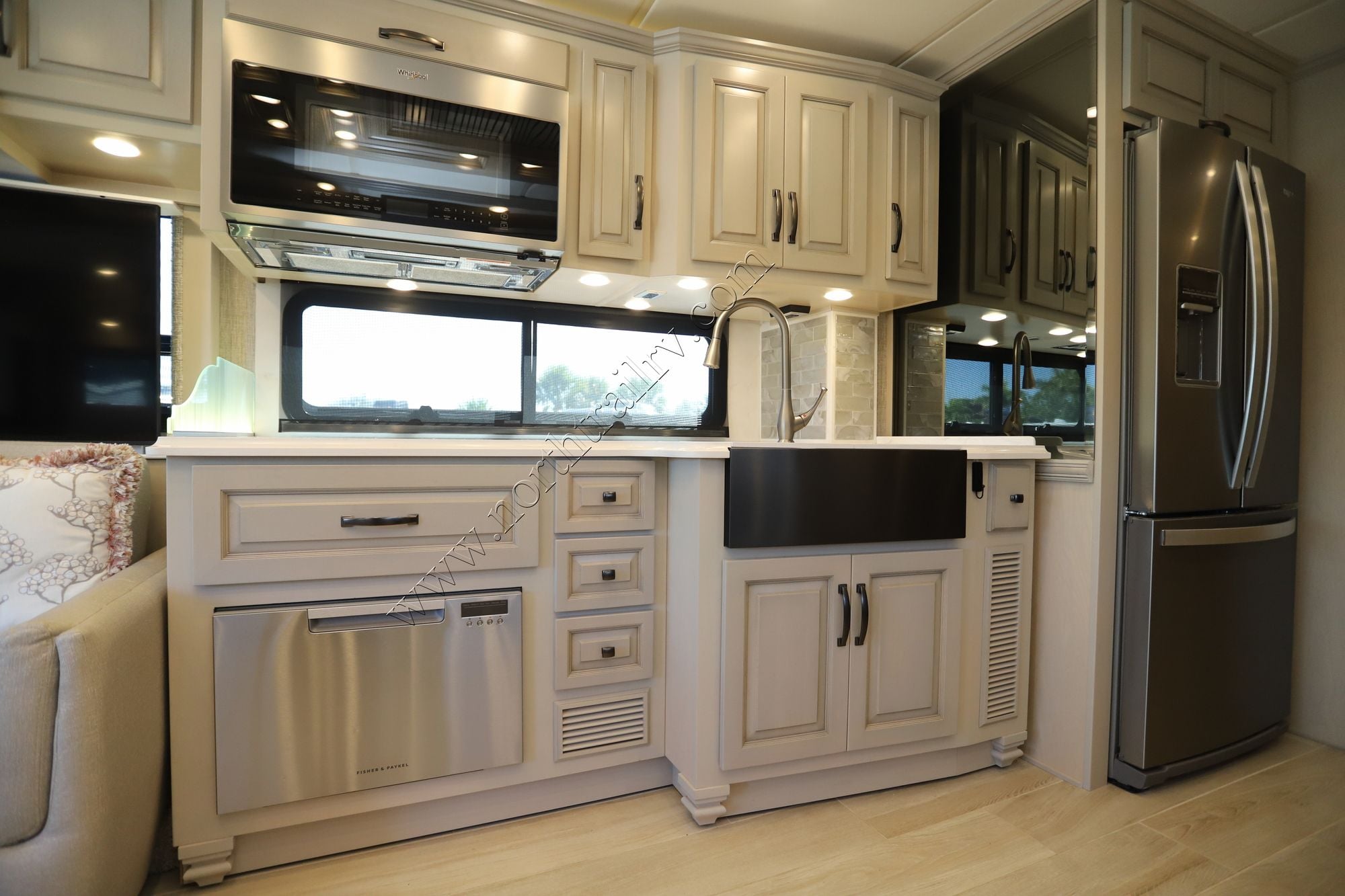 Used 2023 Newmar Dutch Star 4326 Class A  For Sale