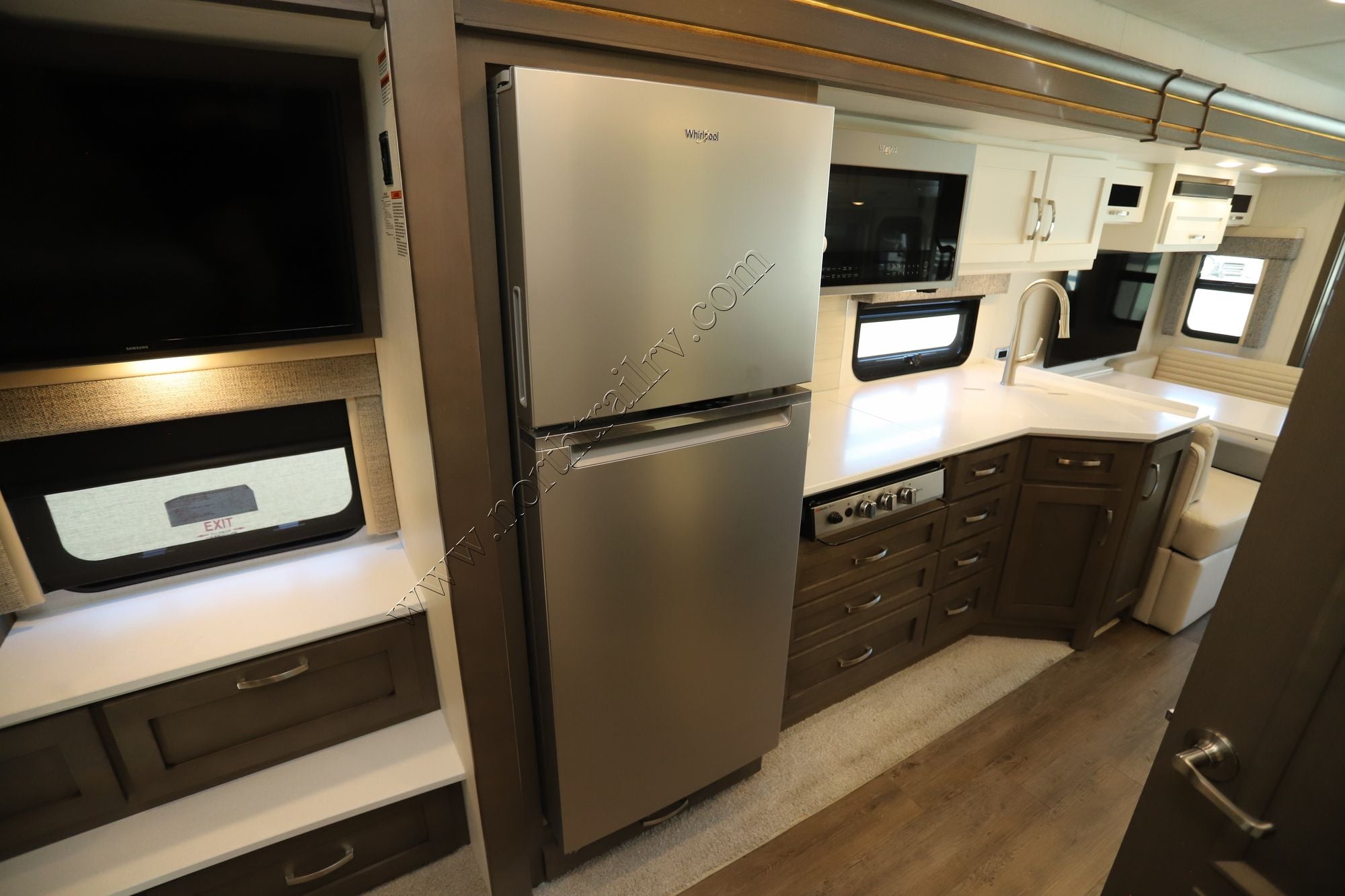 Used 2025 Newmar Bay Star 3016 Class A  For Sale