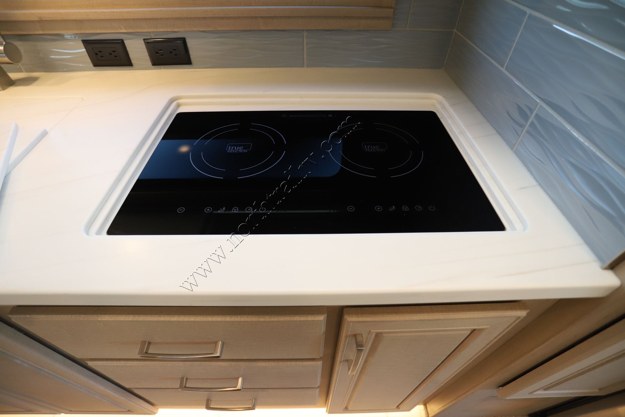 New 2026 Renegade Rv Verona Le 40LRB Super C  For Sale