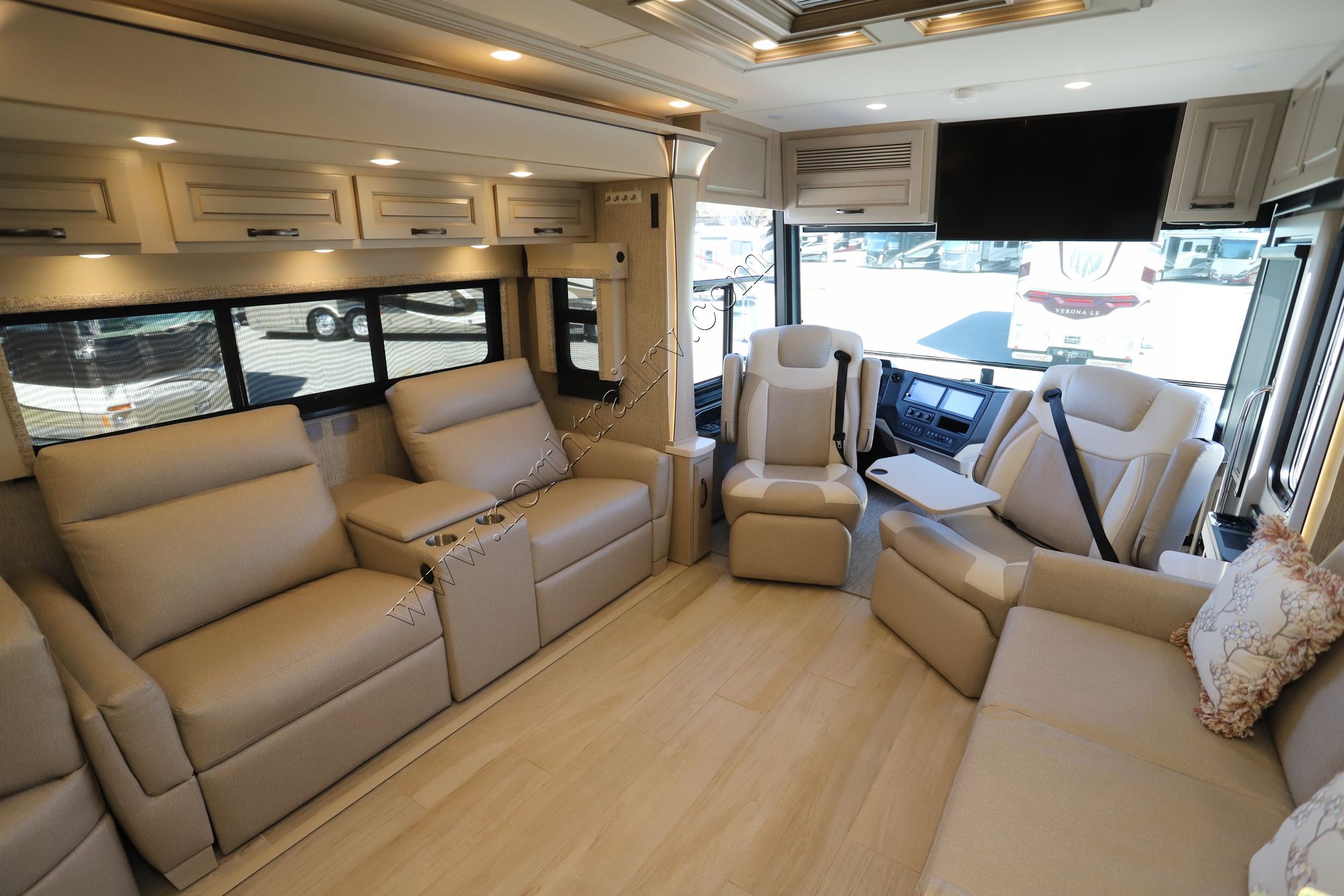 Used 2023 Newmar Dutch Star 4326 Class A  For Sale