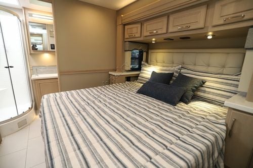 2026 Renegade Rv Verona Le 40LRB