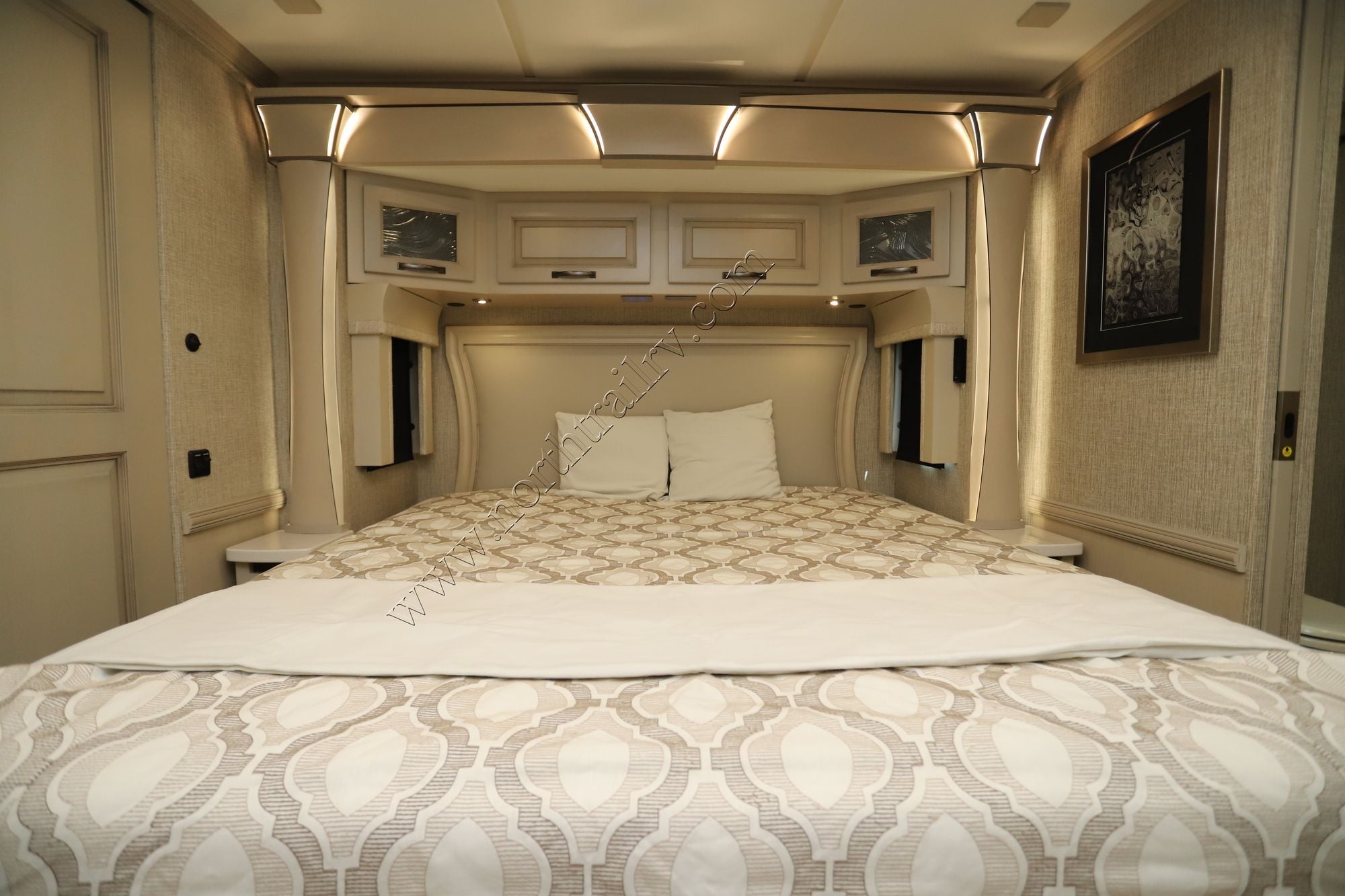 Used 2023 Newmar Dutch Star 4326 Class A  For Sale