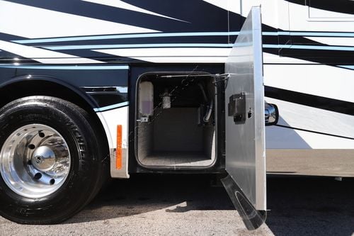 2026 Tiffin Motor Homes Zephyr 45PZ