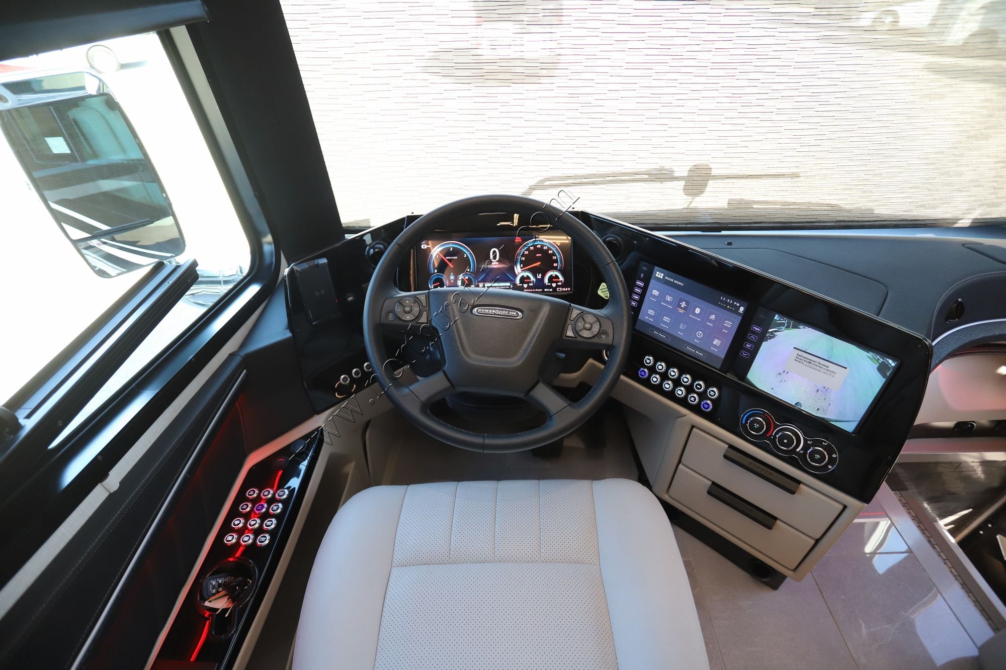 New 2026 Tiffin Motor Homes Zephyr 45PZ Class A  For Sale