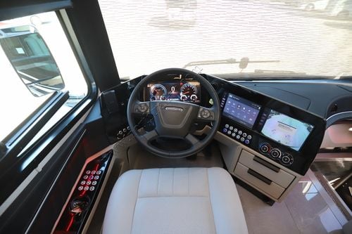 2026 Tiffin Motor Homes Zephyr 45PZ