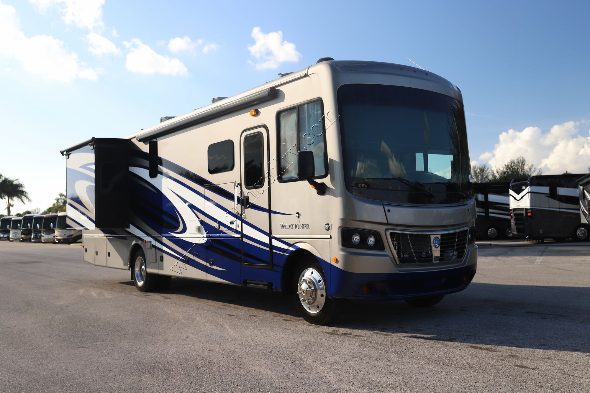 Used 2017 Holiday Rambler Vacationer 35K Class A  For Sale