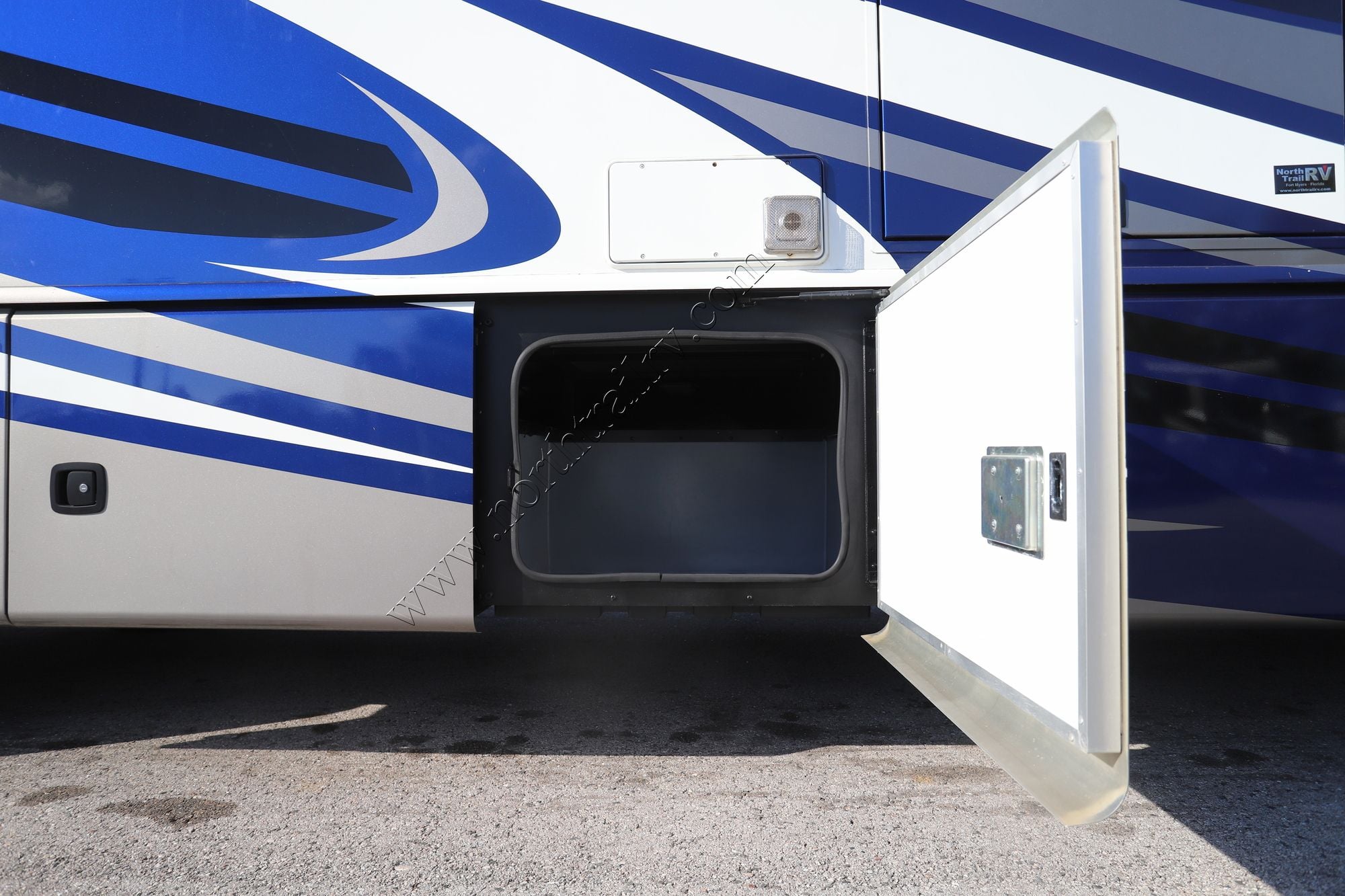 Used 2017 Holiday Rambler Vacationer 35K Class A  For Sale