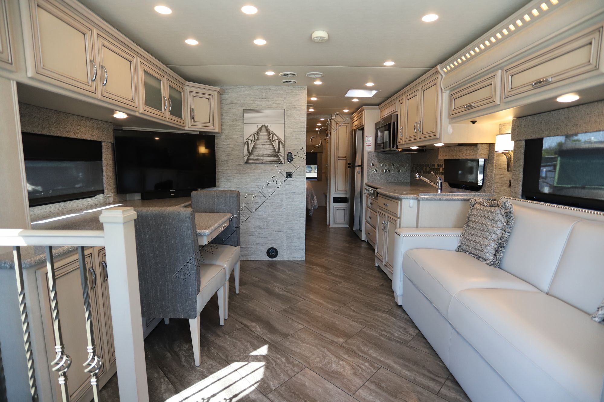 Used 2020 Newmar Bay Star 3226 Class A  For Sale