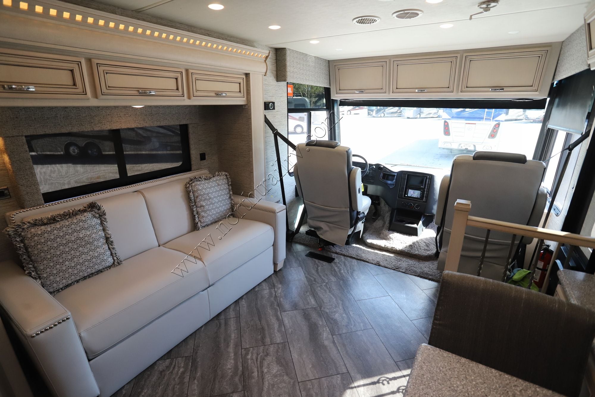 Used 2020 Newmar Bay Star 3226 Class A  For Sale