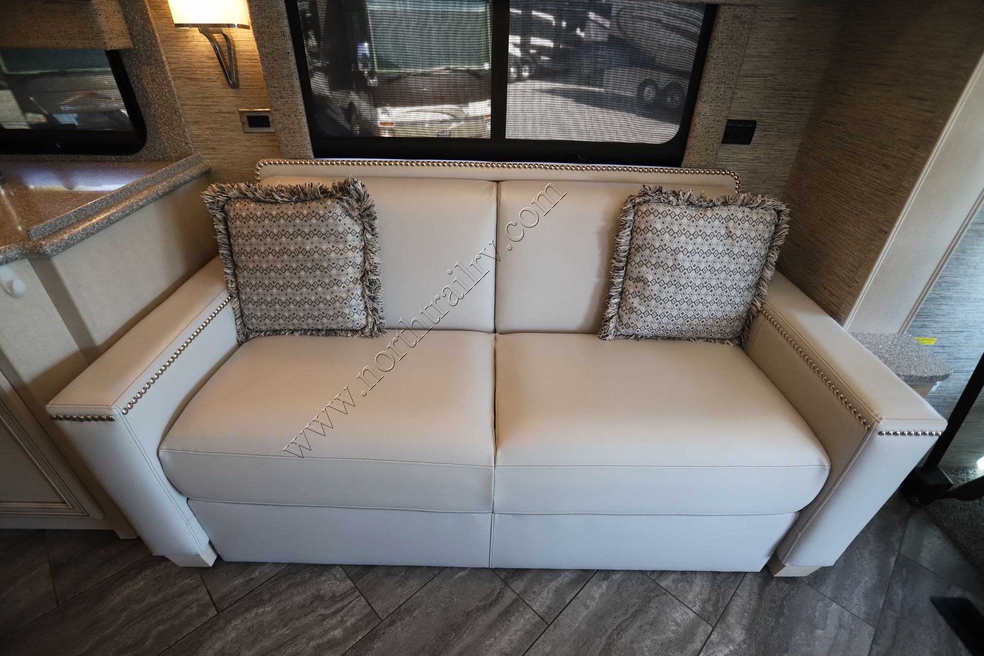 Used 2020 Newmar Bay Star 3226 Class A  For Sale