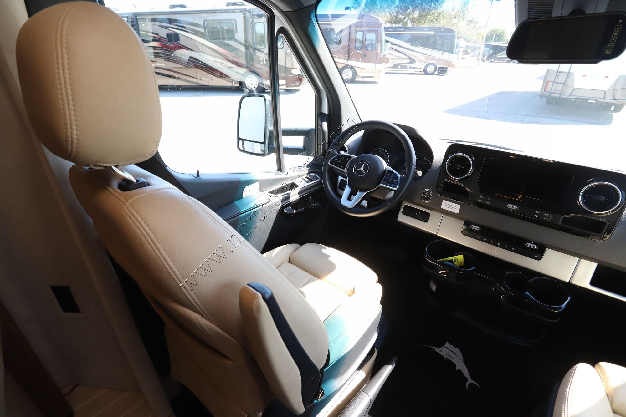 Used 2025 Airstream Atlas Tommy Bahama E1 Class C  For Sale