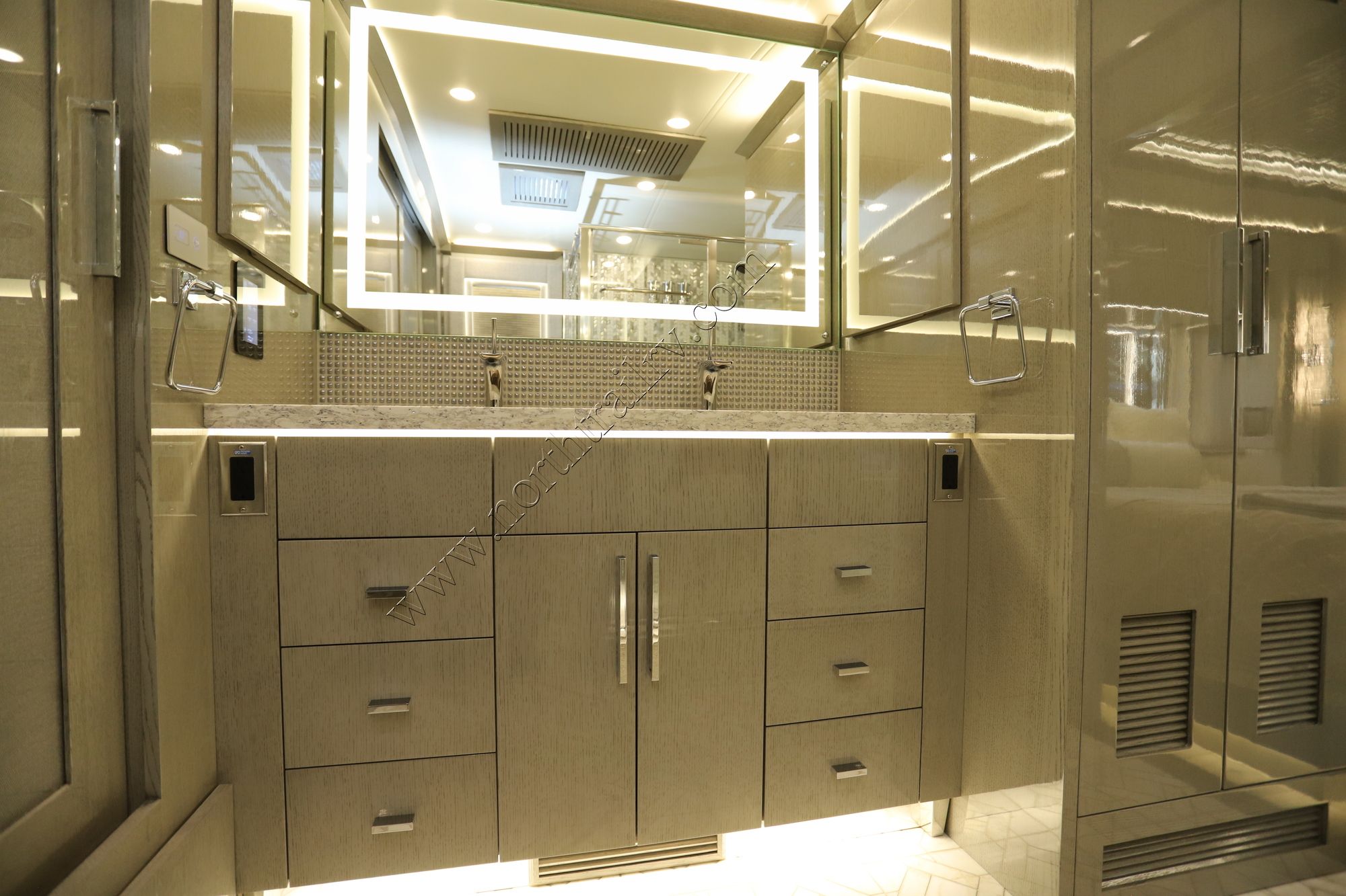 Used 2023 Newmar King Aire 4531 Class A  For Sale