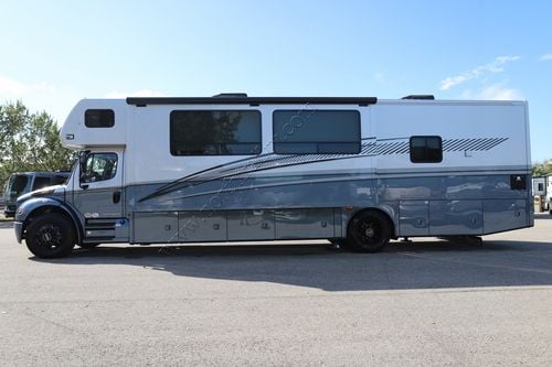 2026 Dynamax Europa 37CA