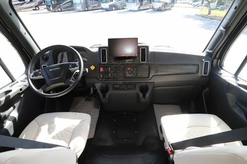 2026 Dynamax Europa 37CA