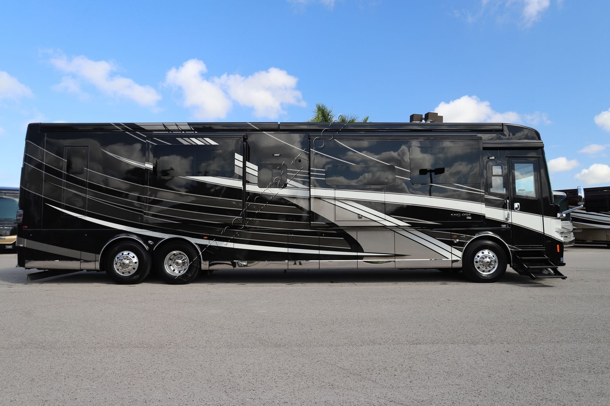 Used 2023 Newmar King Aire 4531 Class A  For Sale