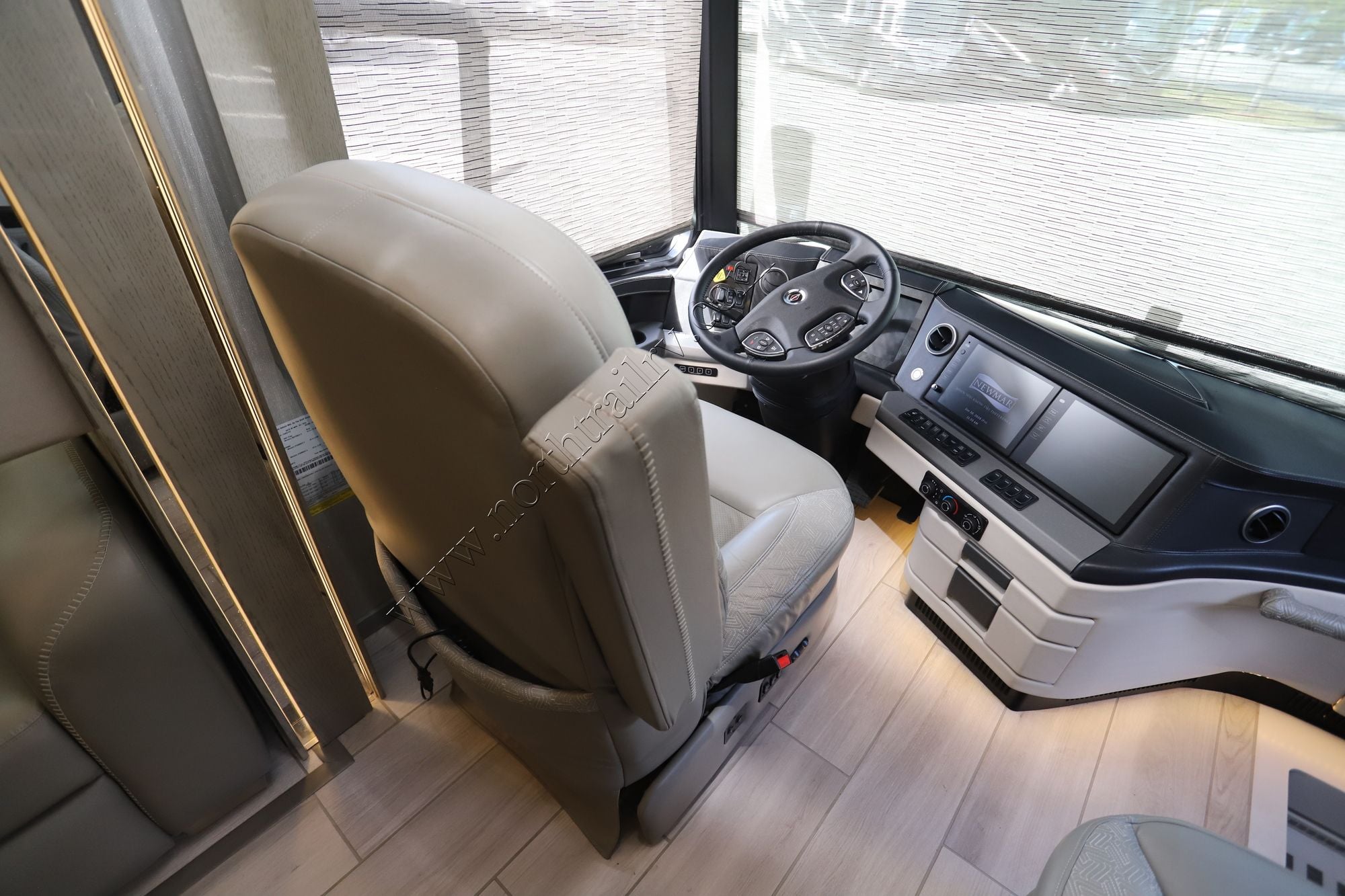 Used 2023 Newmar King Aire 4531 Class A  For Sale