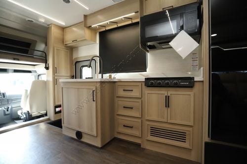 2026 Dynamax Europa 37CA