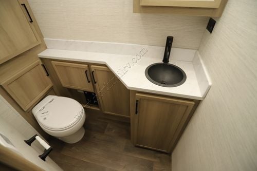 2026 Dynamax Europa 37CA