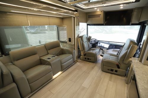 2023 Newmar King Aire 4531