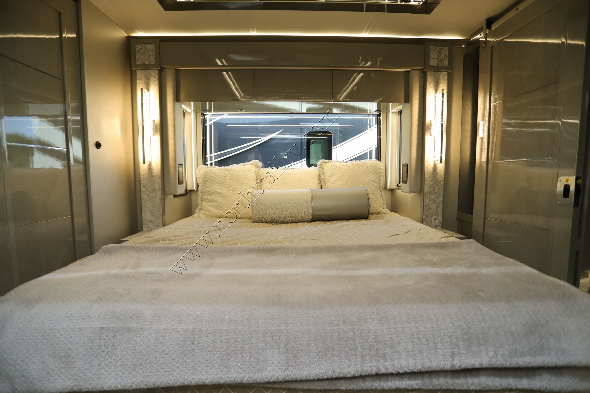 Used 2023 Newmar King Aire 4531 Class A  For Sale