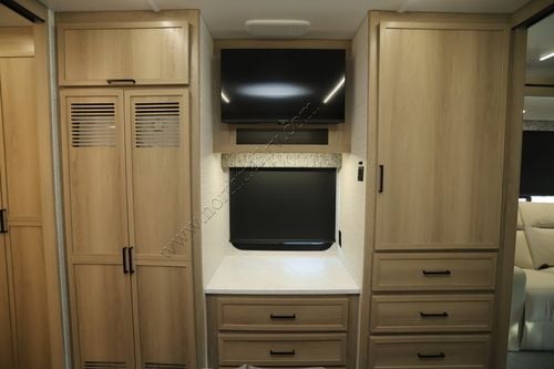 2026 Dynamax Europa 37CA