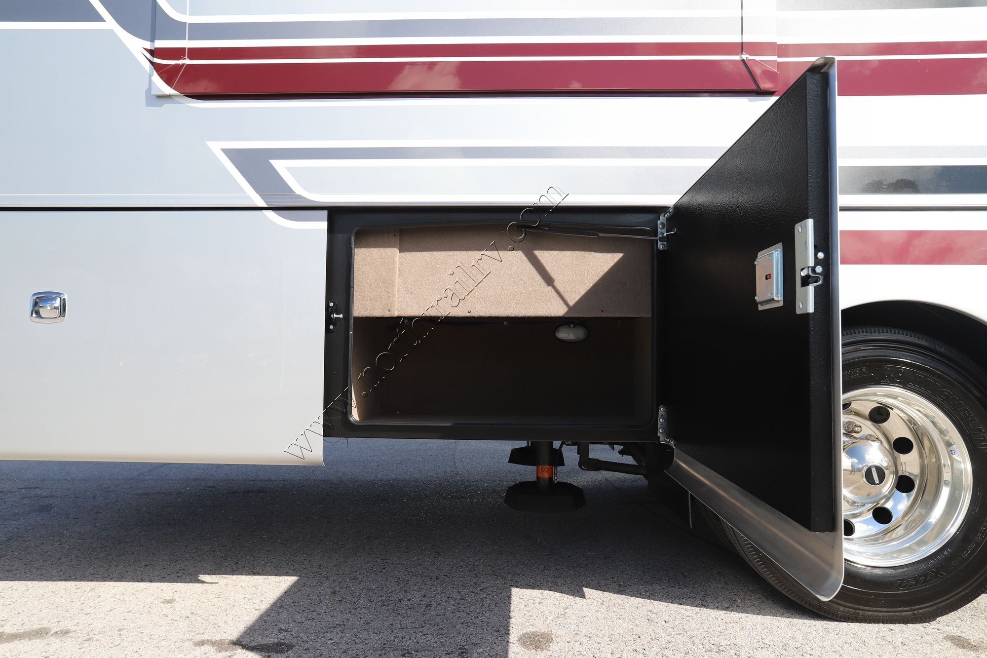 Used 2026 Entegra Accolade Xl 37K Super C  For Sale