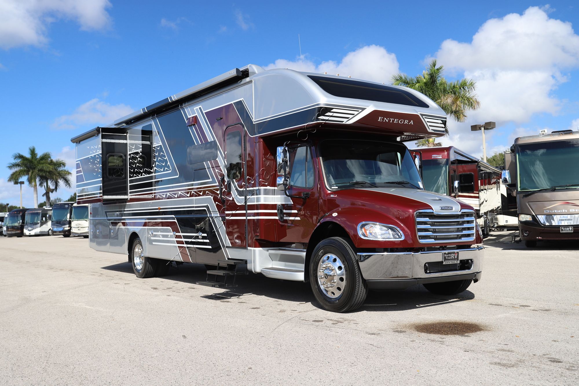 Used 2026 Entegra Accolade Xl 37K Super C  For Sale