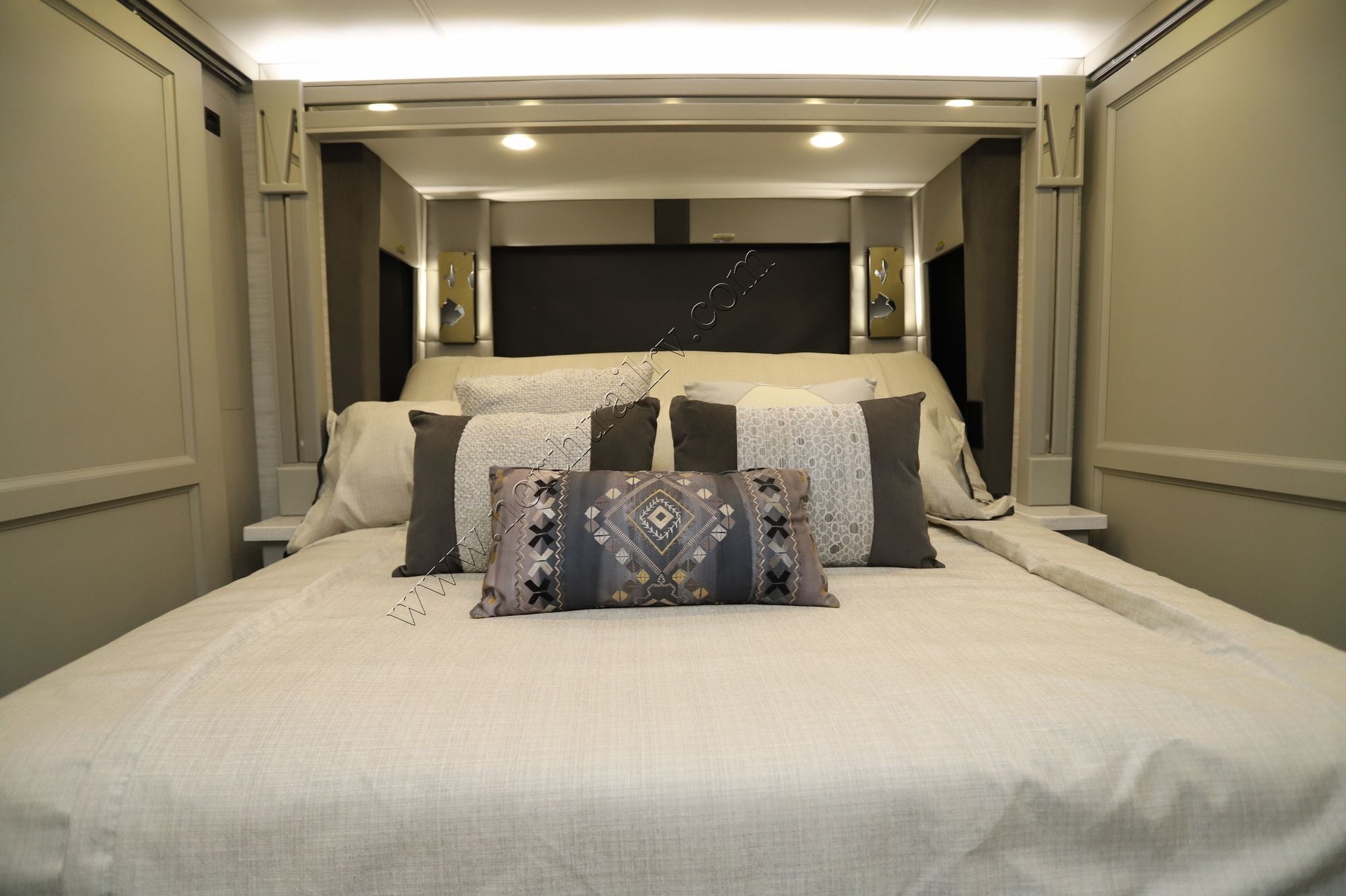 New 2026 Tiffin Motor Homes Allegro Bus 45OPP Class A  For Sale