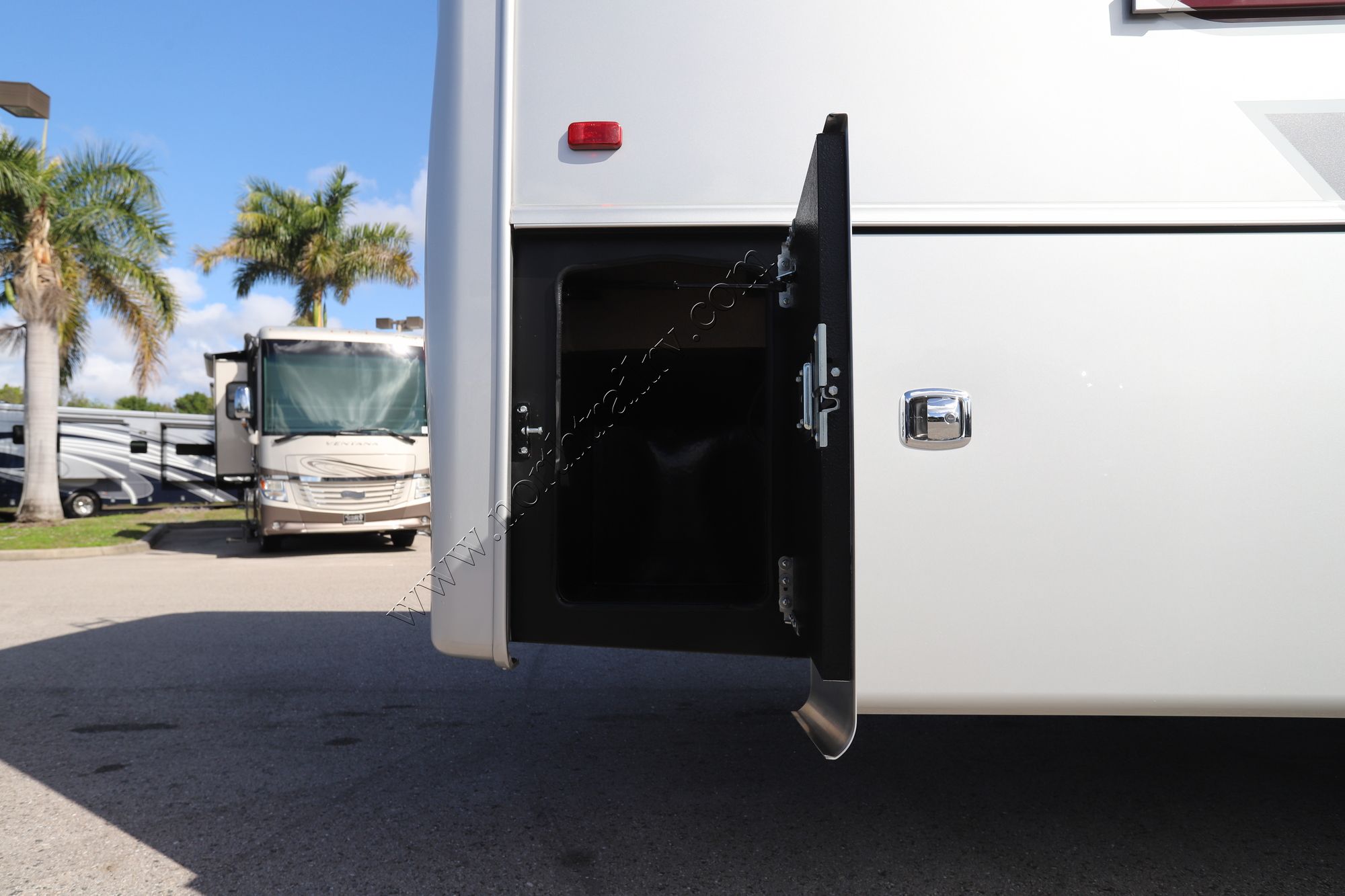 Used 2026 Entegra Accolade Xl 37K Super C  For Sale