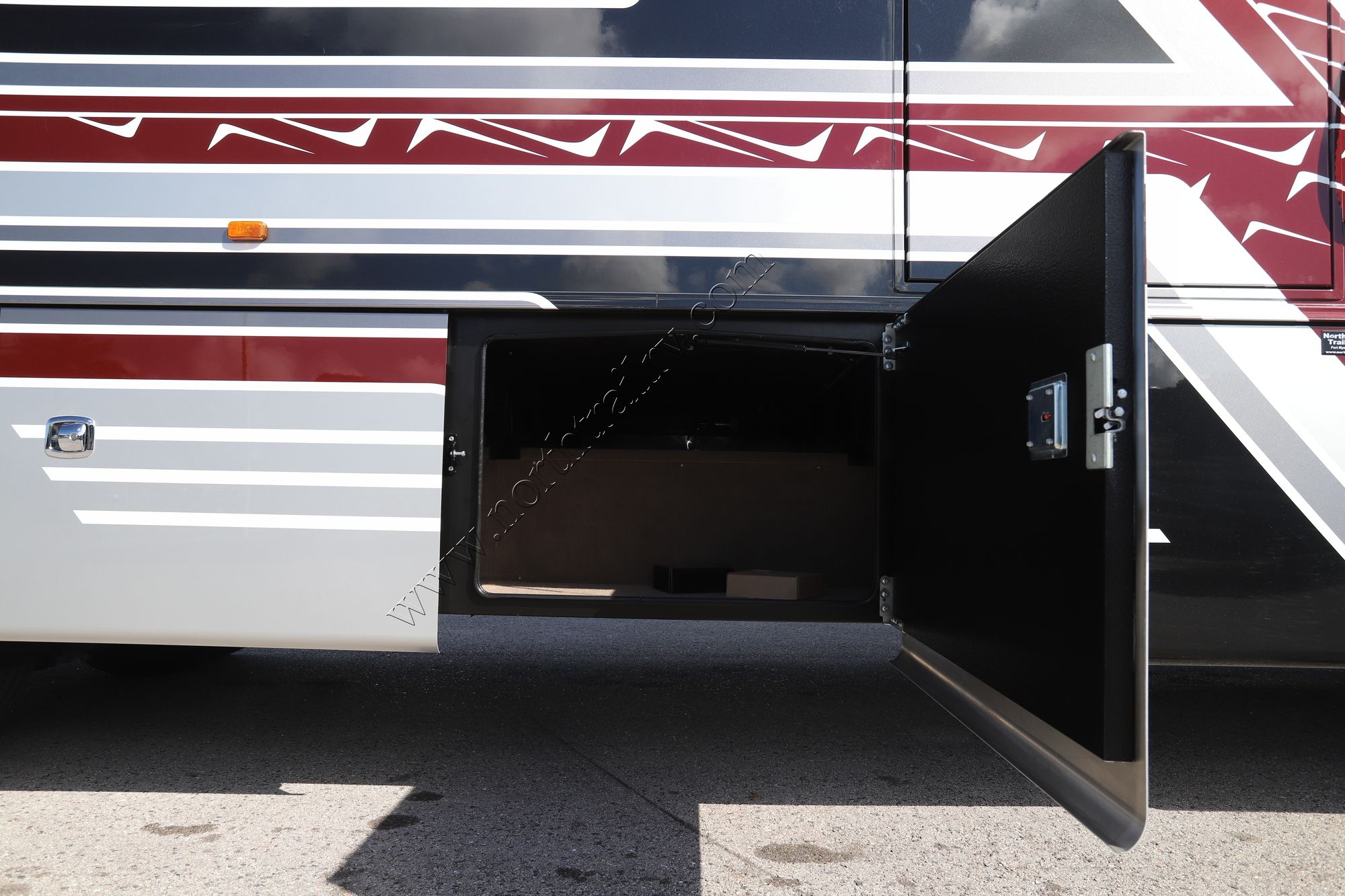 Used 2026 Entegra Accolade Xl 37K Super C  For Sale