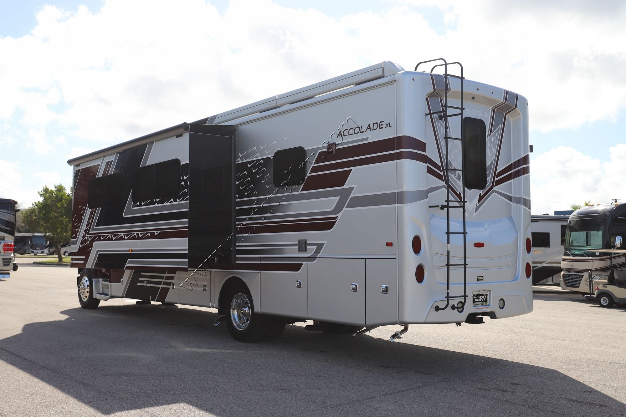 Used 2026 Entegra Accolade Xl 37K Super C  For Sale