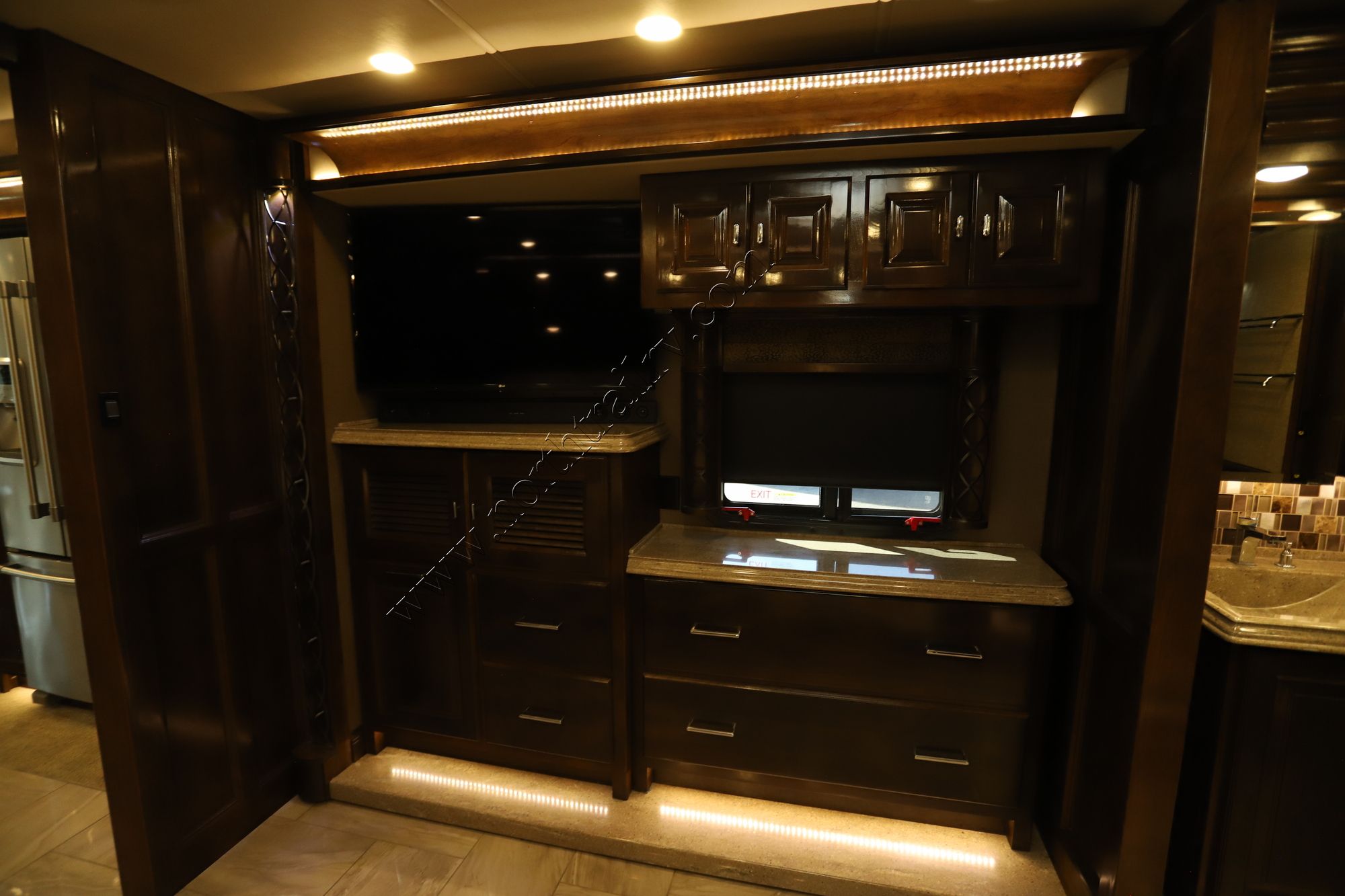 Used 2018 Tiffin Motor Homes Allegro Bus 45OPP Class A  For Sale