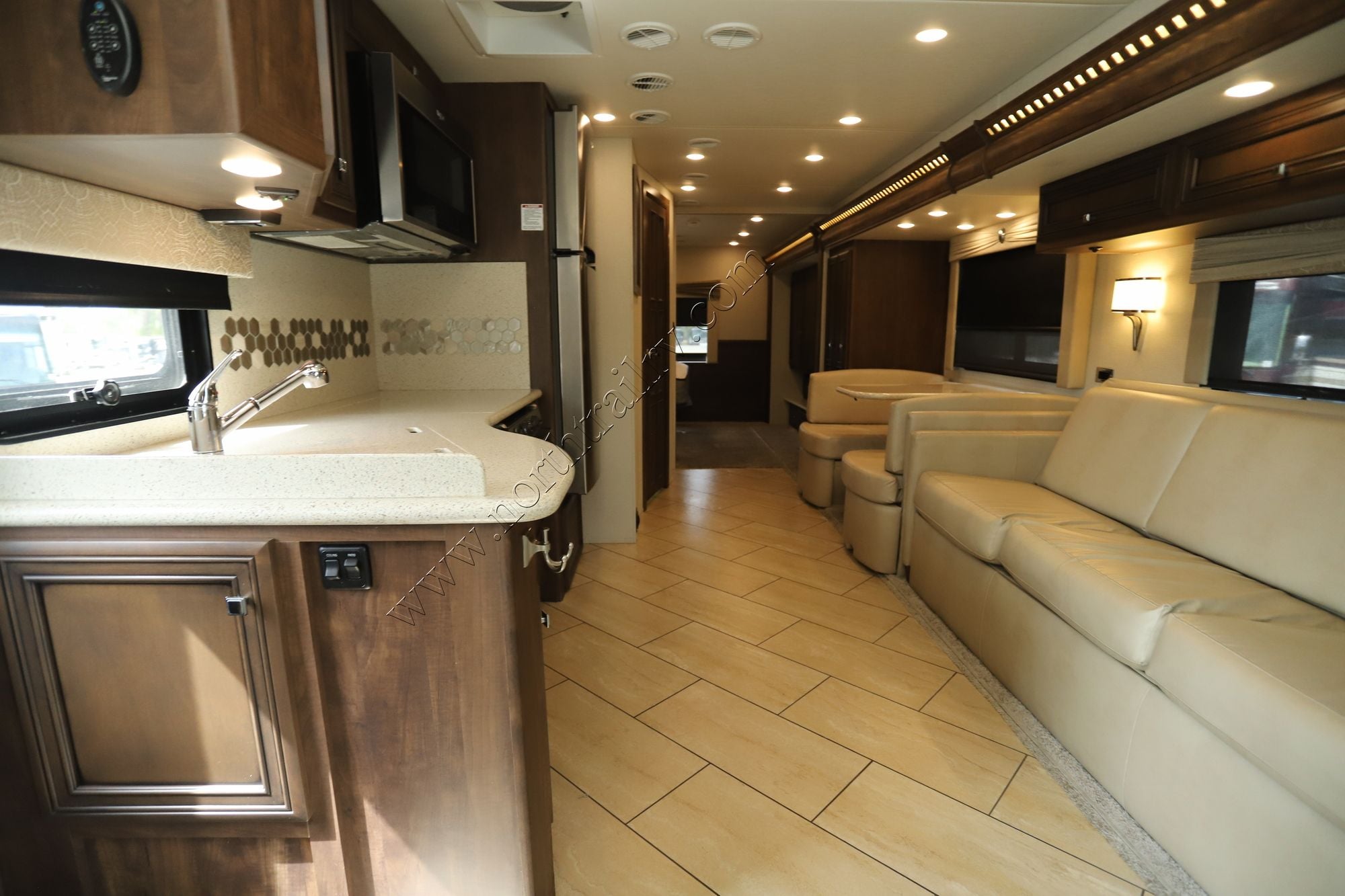 Used 2019 Newmar Bay Star 3124 Class A  For Sale