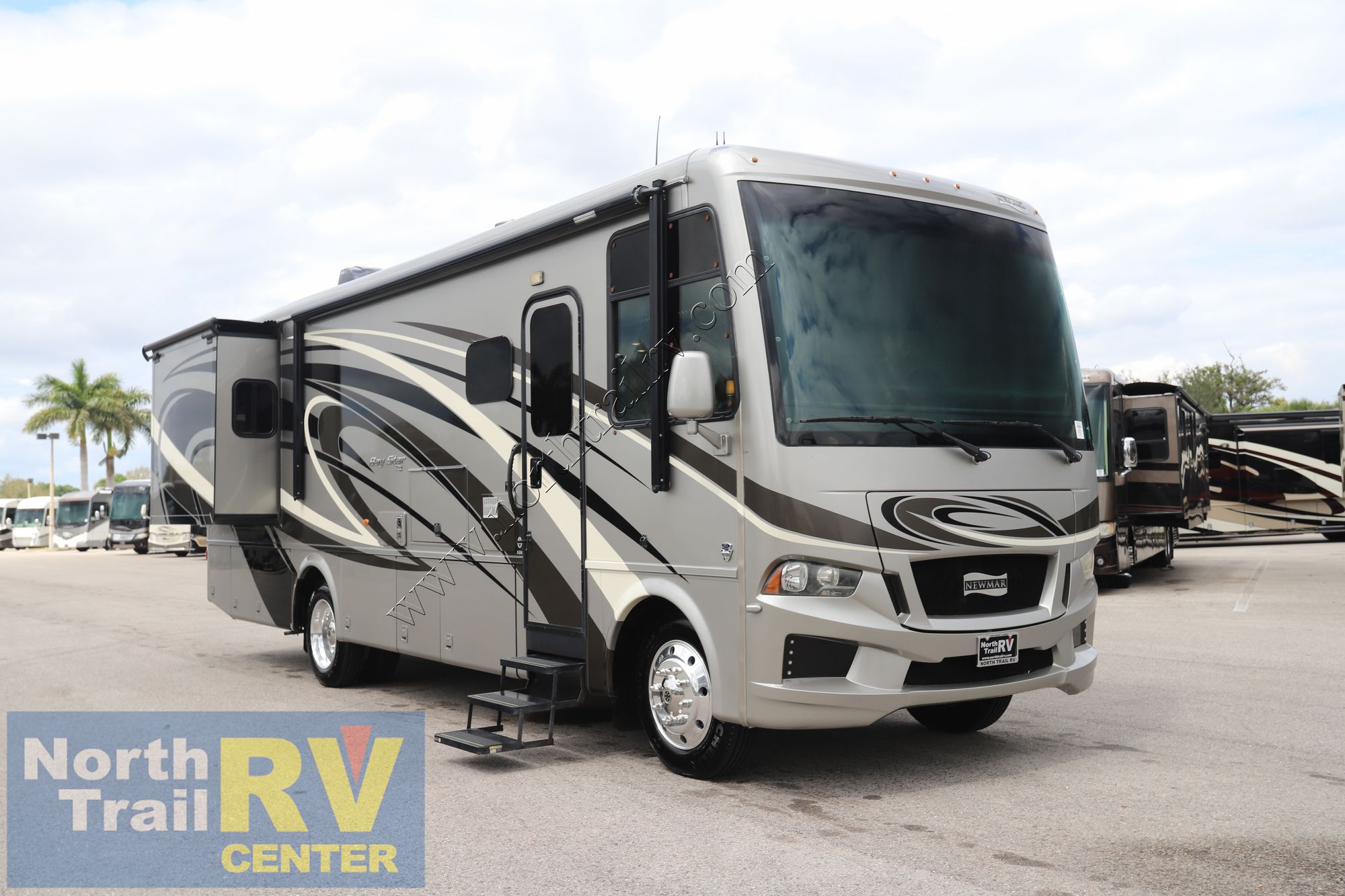 Used 2019 Newmar Bay Star 3124 Class A  For Sale
