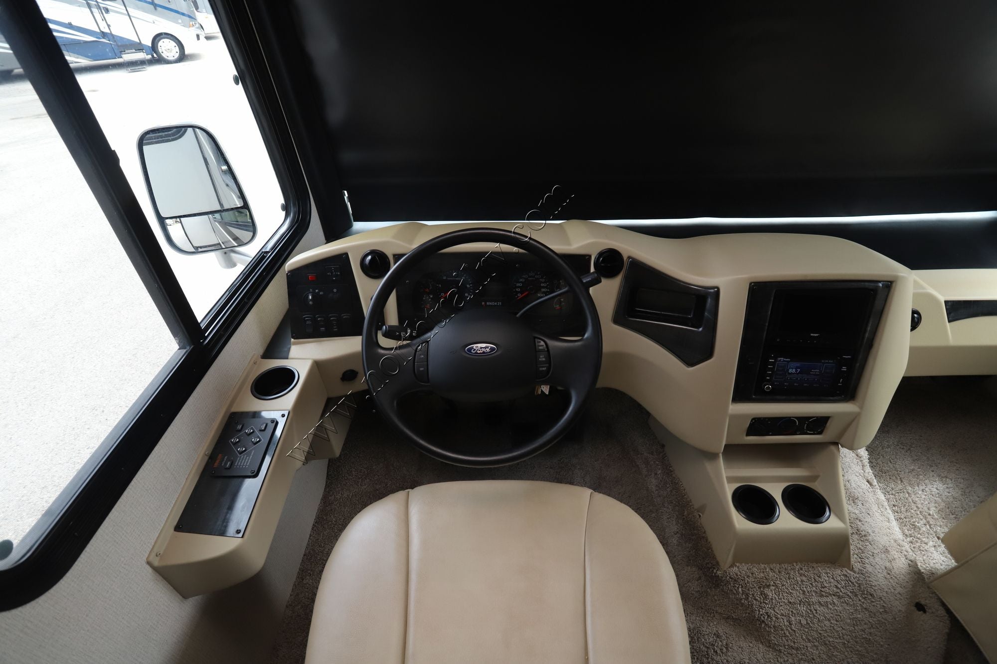 Used 2019 Newmar Bay Star 3124 Class A  For Sale