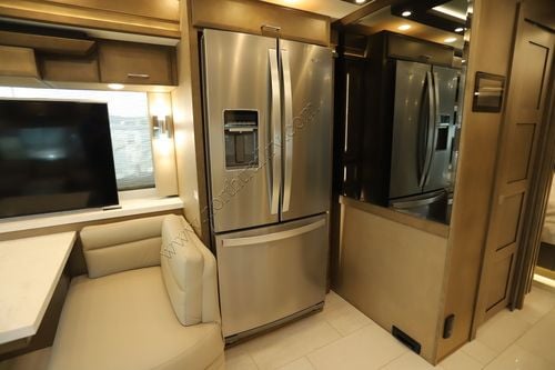 2026 Newmar Mountain Aire 3825