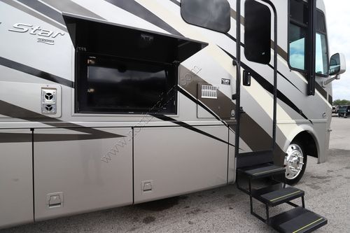 2019 Newmar Bay Star 3124