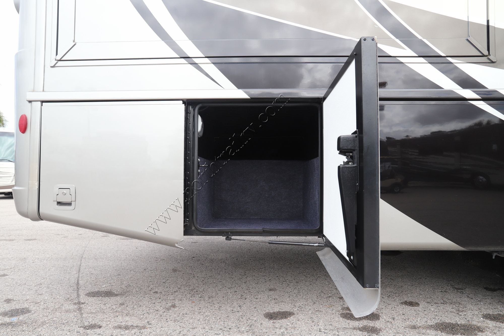 Used 2019 Newmar Bay Star 3124 Class A  For Sale