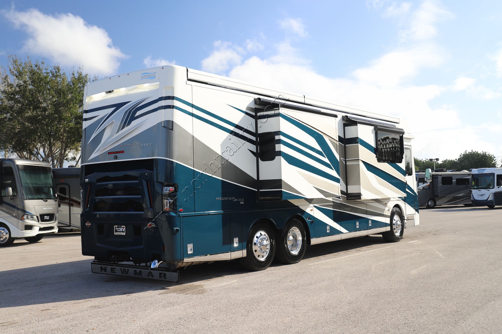 New 2026 Newmar Mountain Aire 3825 Class A  For Sale