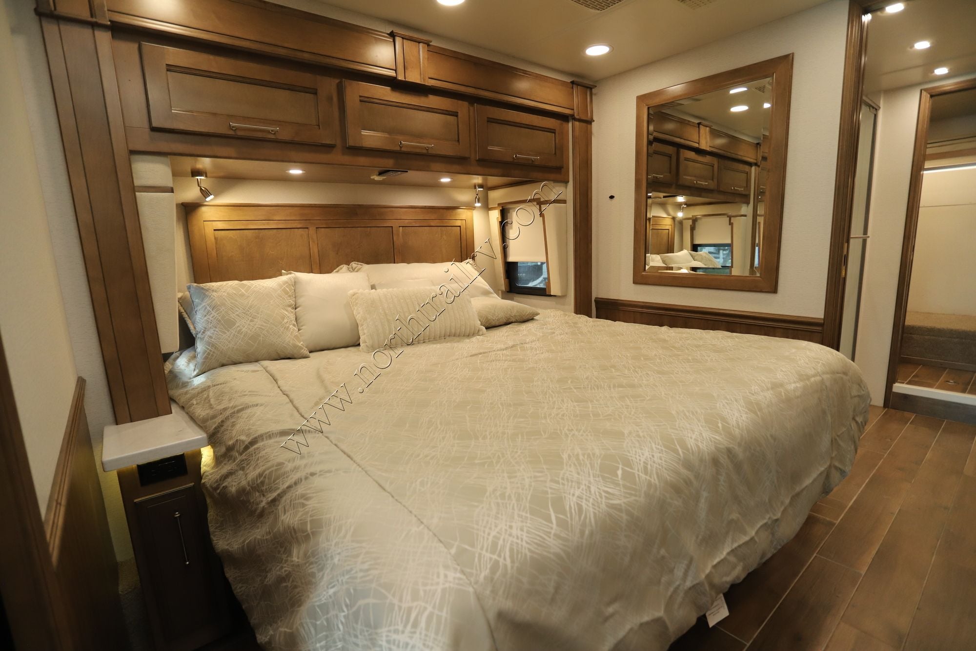 Used 2024 Entegra Aspire 44D Class A  For Sale