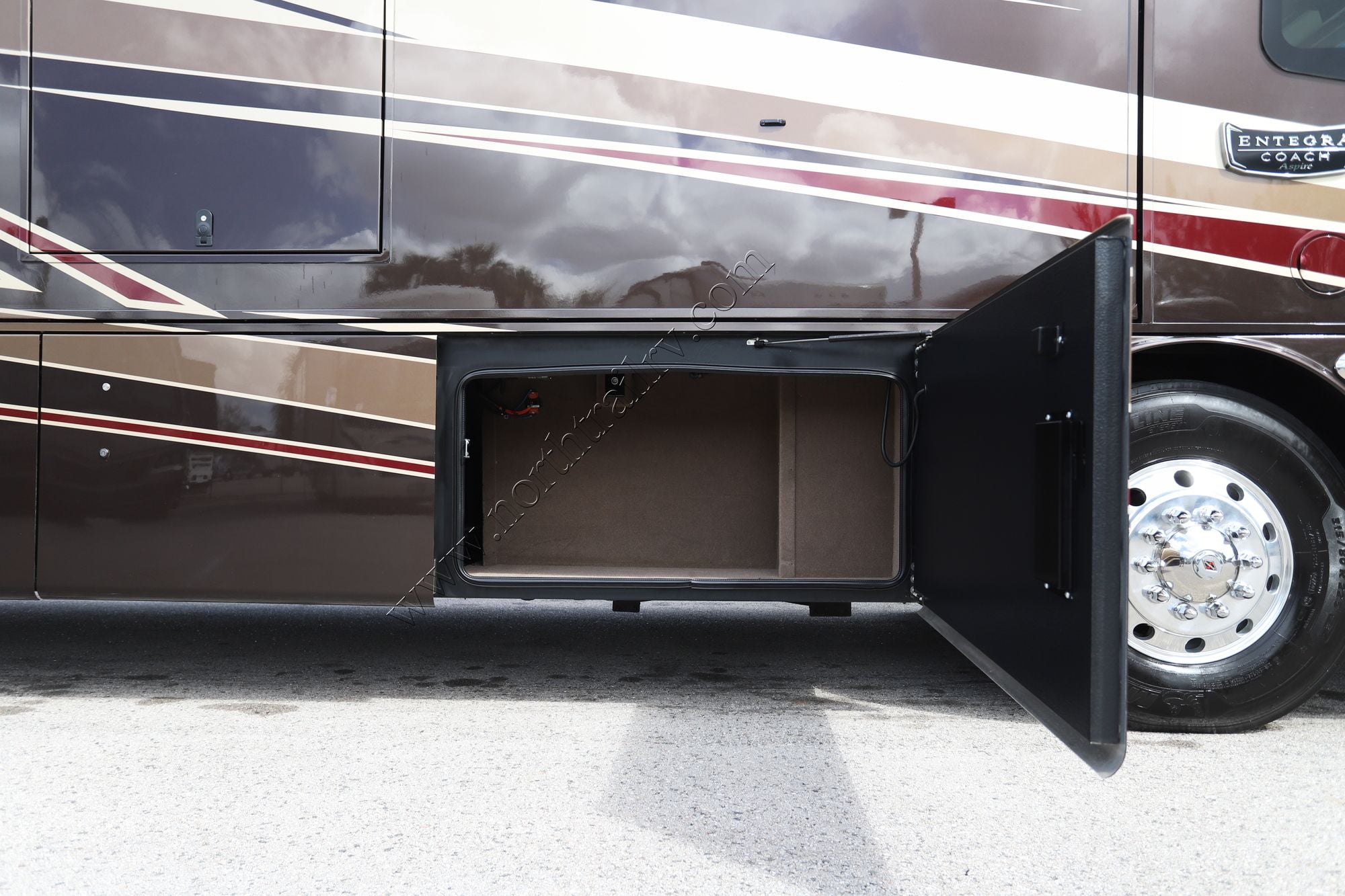 Used 2024 Entegra Aspire 44D Class A  For Sale