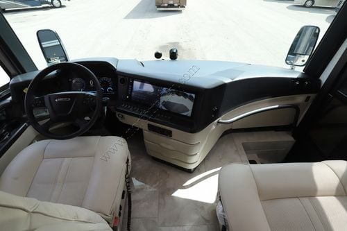 2026 Newmar Essex 4551