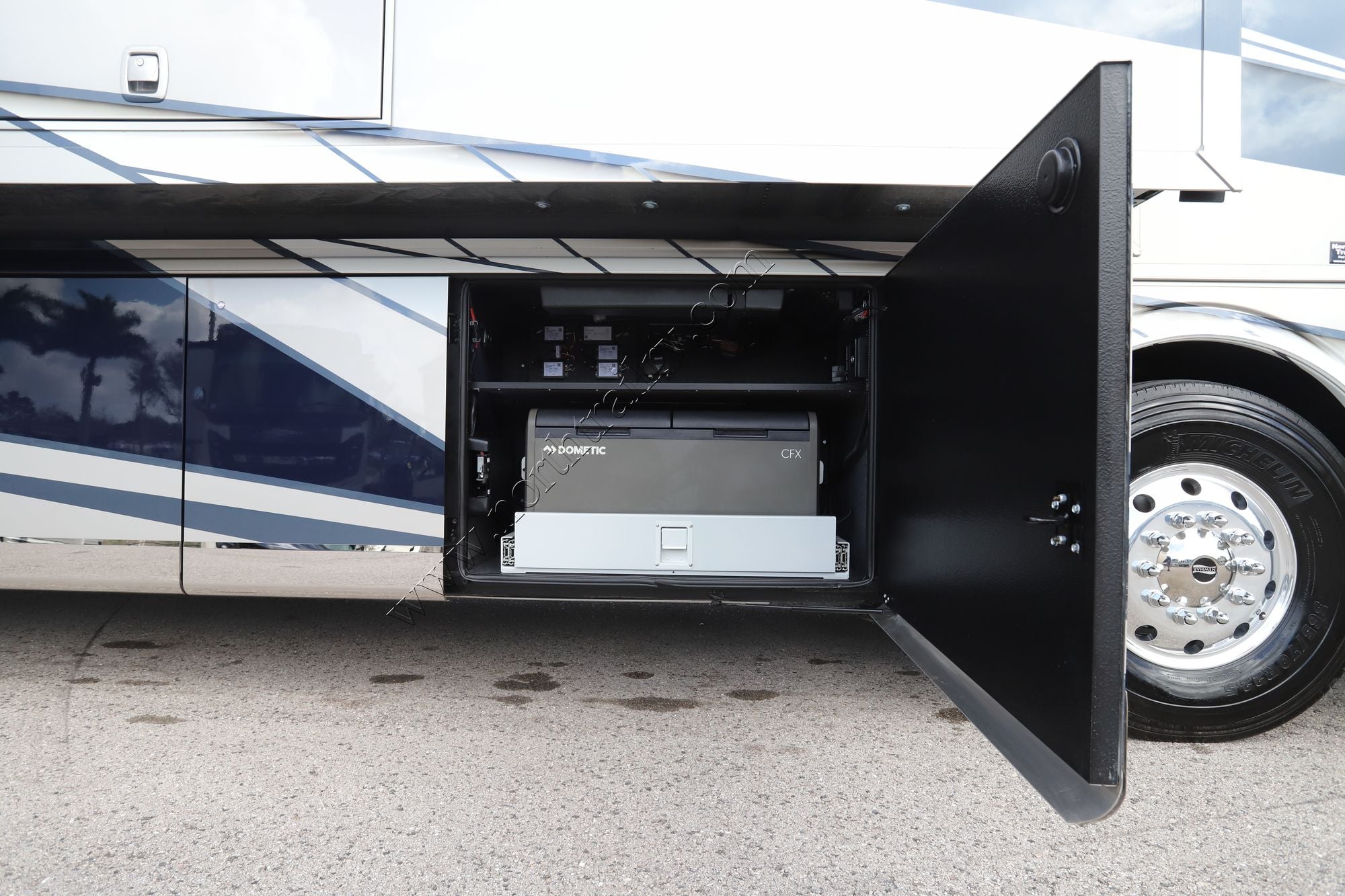 New 2026 Newmar Essex 4551 Class A  For Sale