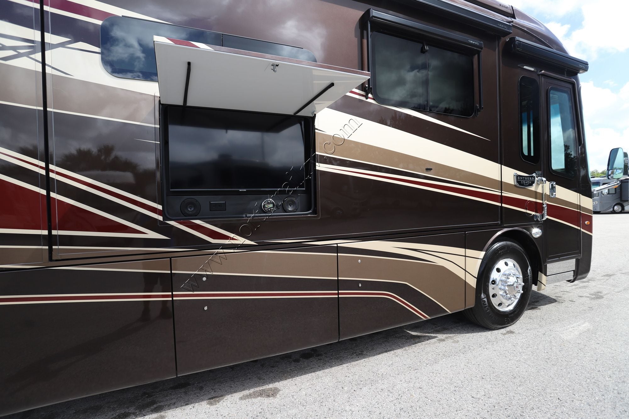Used 2024 Entegra Aspire 44D Class A  For Sale