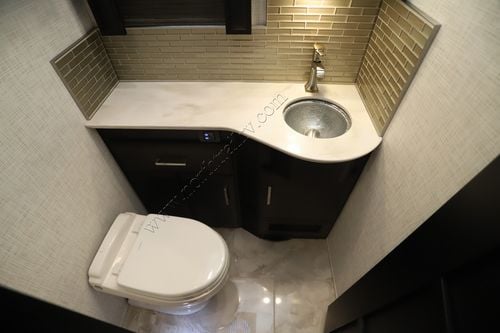 2026 Newmar Essex 4551