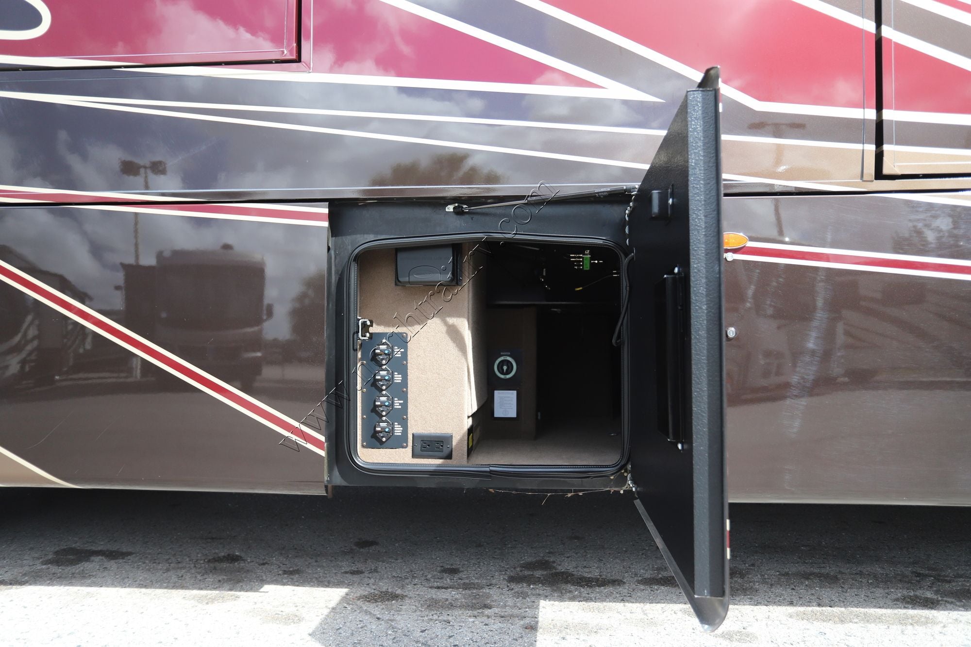 Used 2024 Entegra Aspire 44D Class A  For Sale